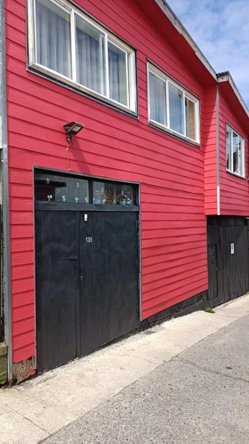 "Mi Hostal Tu Casa" Hostal Familiar Solo Empresas, Turistas Y Viajeros Espacio Para Bicicletas Y Motos Puerto Montt Eksteriør bilde